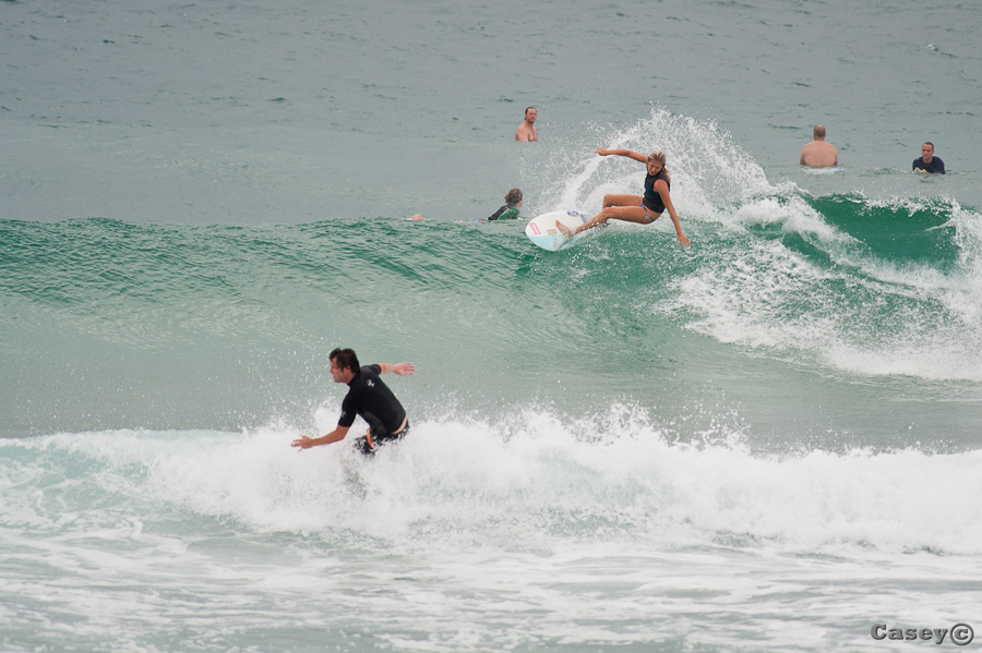 Stephany Gilmore carving dbar beach Tweed River