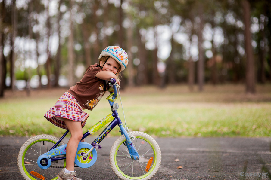 dof shallow, depth, trees, bike, ella
